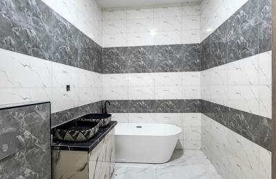 Luxury 5 Bedroom Fully Detached Duplex with BQ