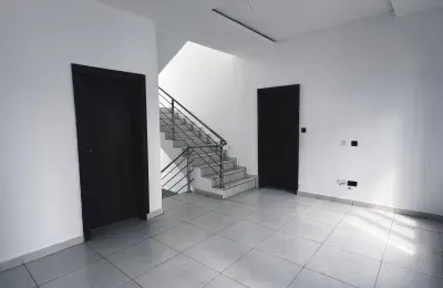 5 bedroom fully detached duplex