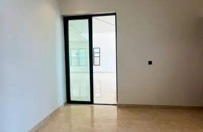 5 Bedroom Villa