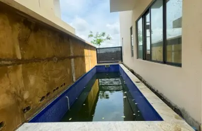 5 Bedroom Villa