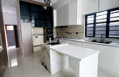 5 Bedroom Fully Detached Duplex
