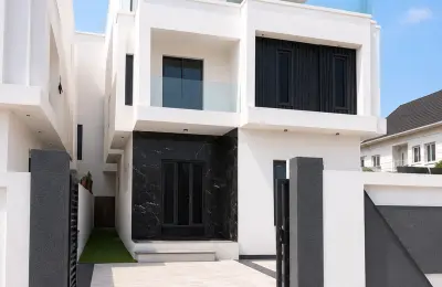 5 Bedroom Fully Detached Duplex