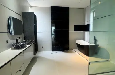 5 Bedroom Semi Detached Duplex